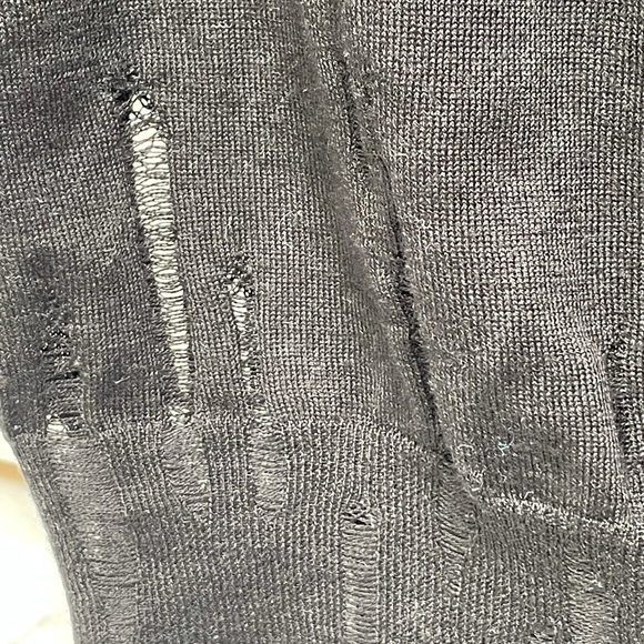 Saint Laurent distressed sweater - Picture 4 of 10
